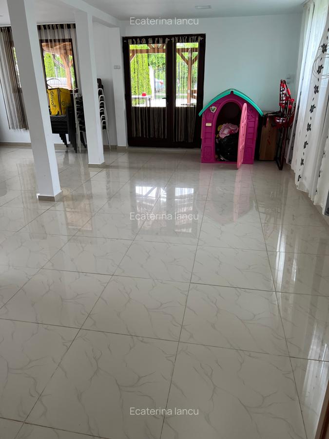 Casă individuală cu 2 camere în Vest - 6