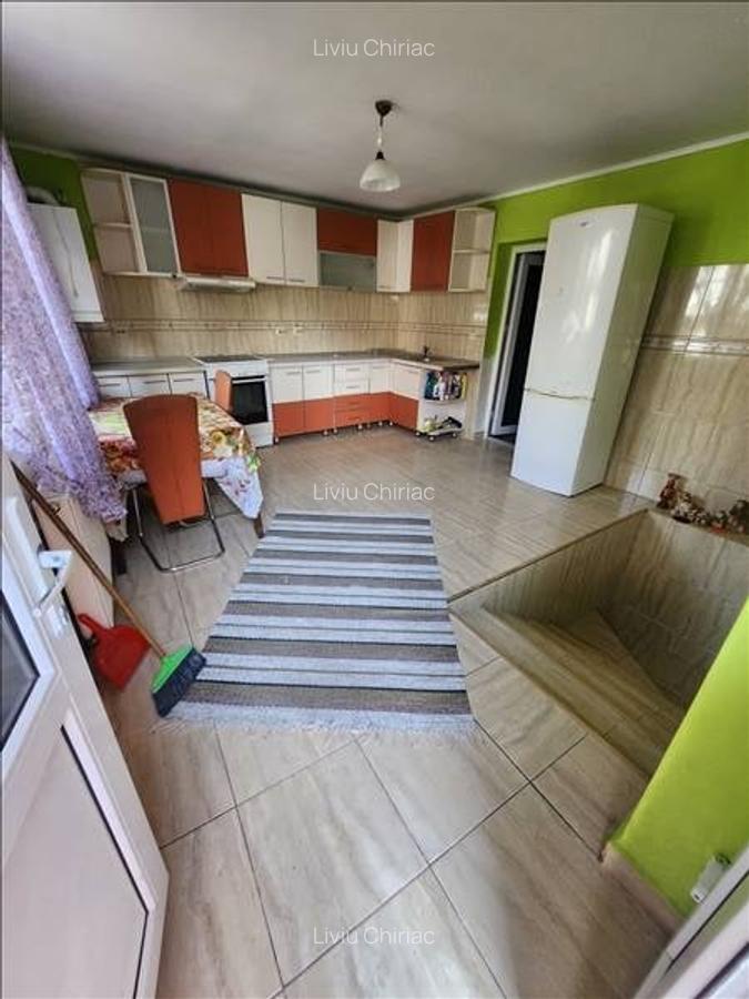 Casă cu 4 camere în Astra - 12