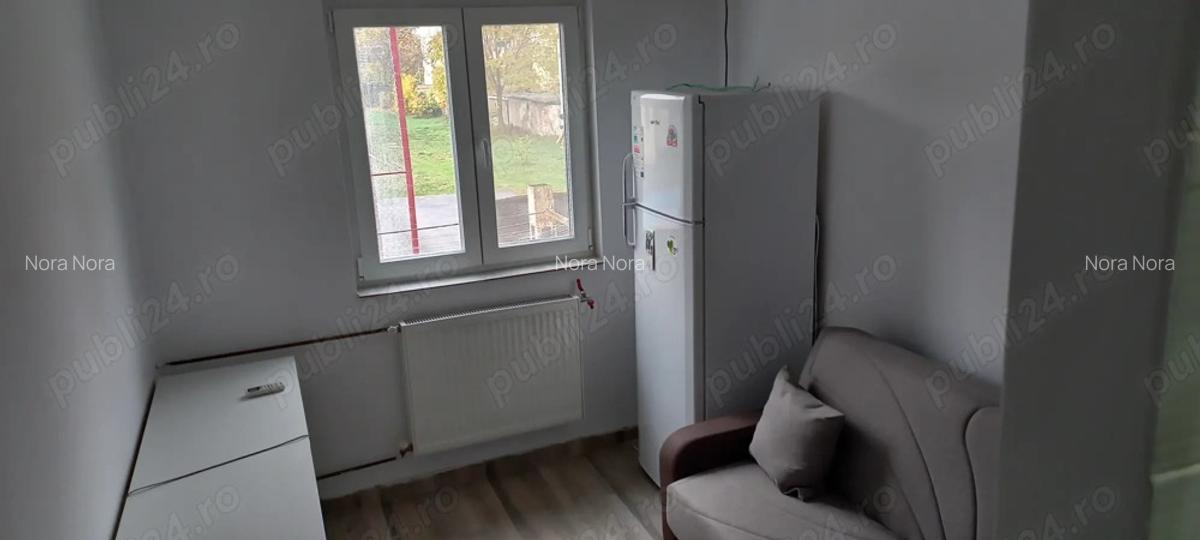 VAND Garsoniera, - 2