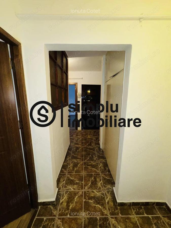 Apartament 2 camere, decomandat -1 MAI - 14