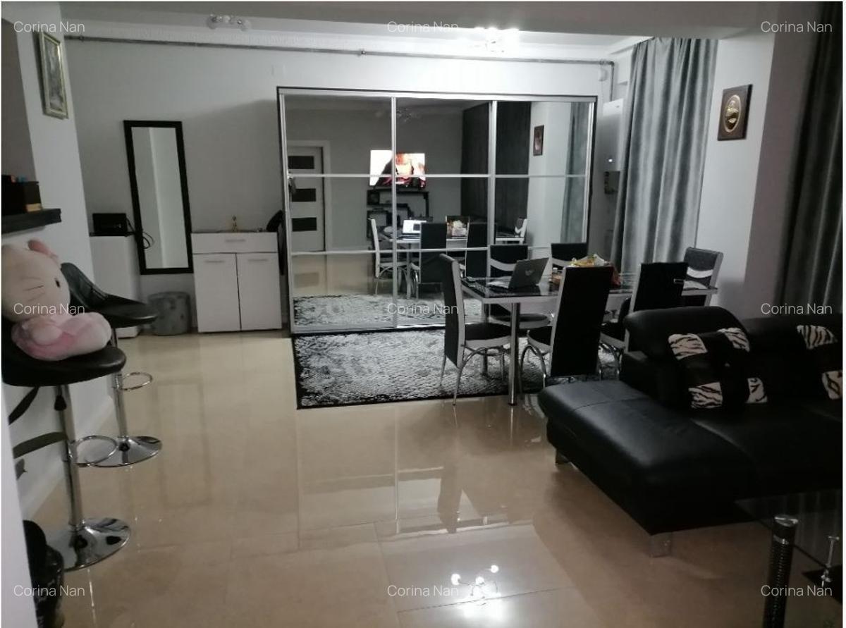 Apartament cu 3 camere decomandat, mobilat în Tomis Nord - 1