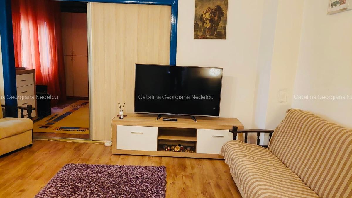 Carol, Mitropoliti, ap. 2 camere, et.1, 58mp, recent renovat, 500Euro/luna - 8 Carol, Mitropoliti, ap. 2 camere, et.1, 58mp, recent renovat, 500Euro/luna - 8