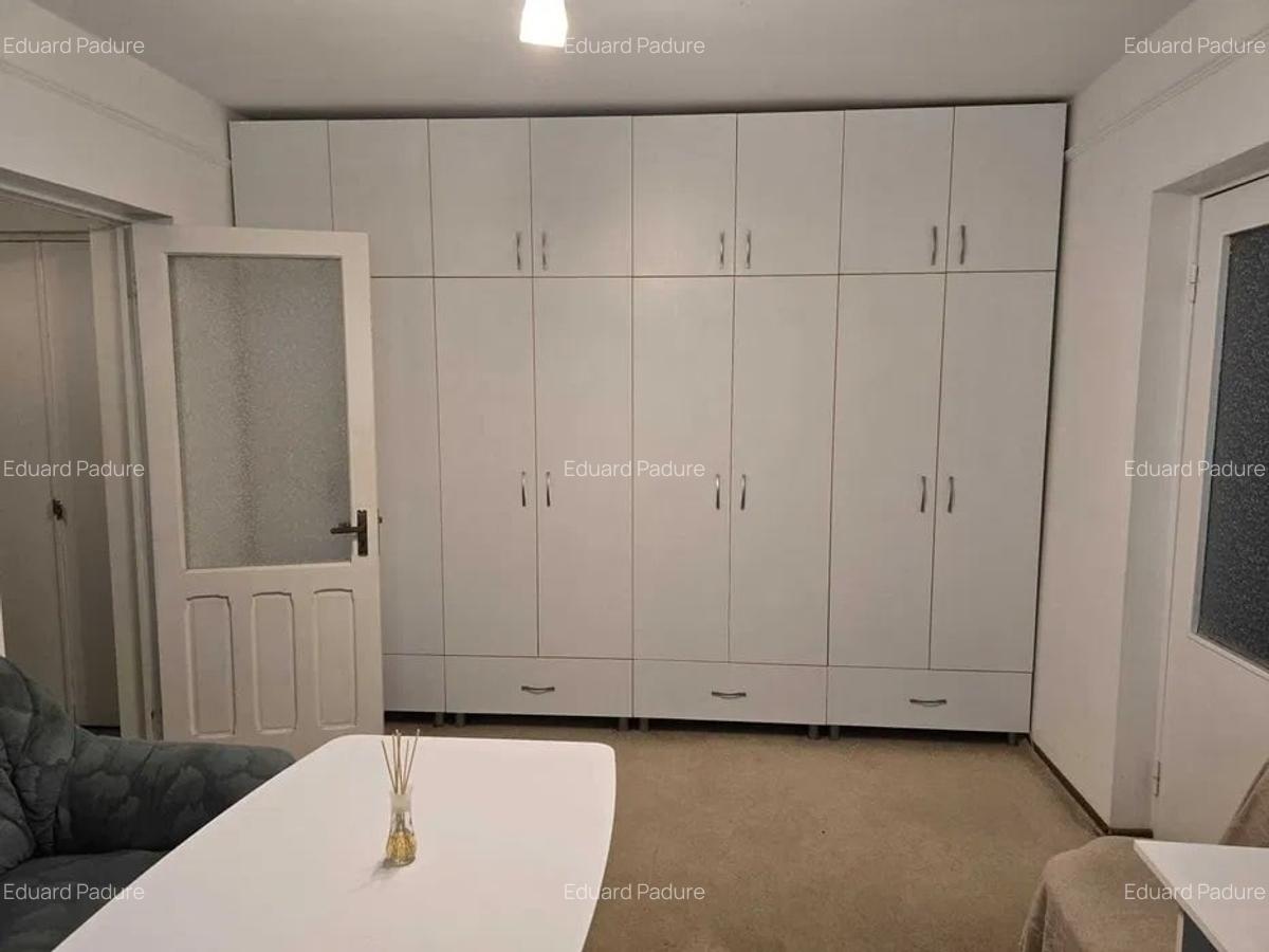 Apartament cu 2 camere decomandat în Semicentral - 2