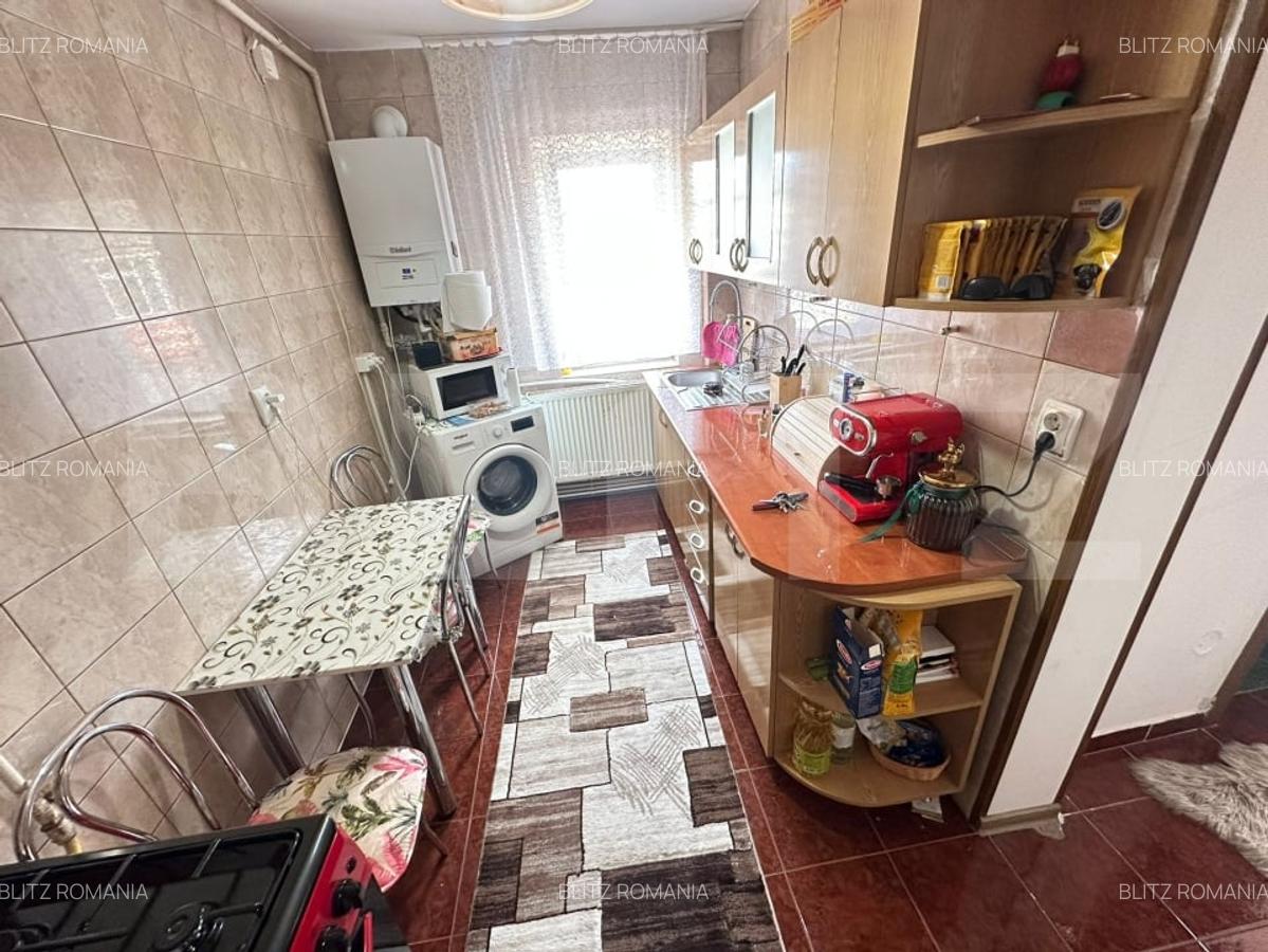 Apartament cu 2 camere, decomandat, zona Miorita - lift nou, bloc izolat - 3