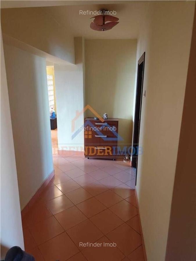 Apartament cu 4 camere decomandat, mobilat în 13 Septembrie - 4