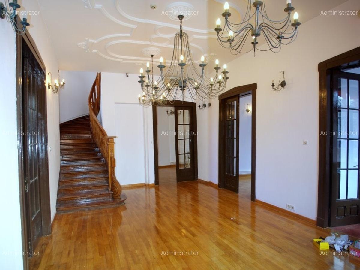 Vila de vanzare Daciei - 1