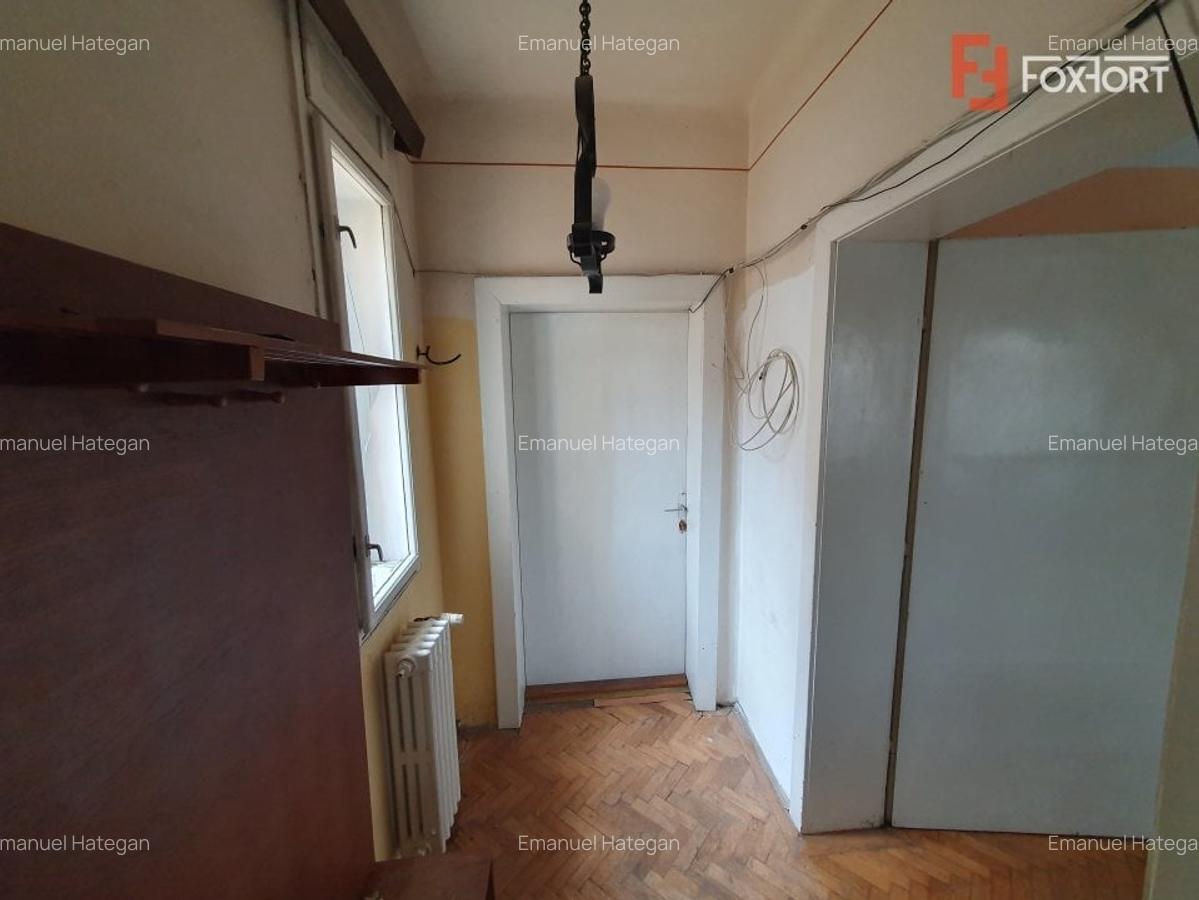 Casa individuala cu 6 camere si teren de 500 mp - zona Kiriac - 10