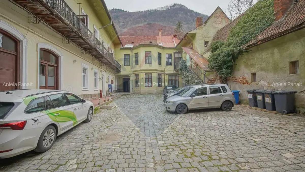Apartament 102 mp utili, cu parcare in curte, Str. Castelului - 2