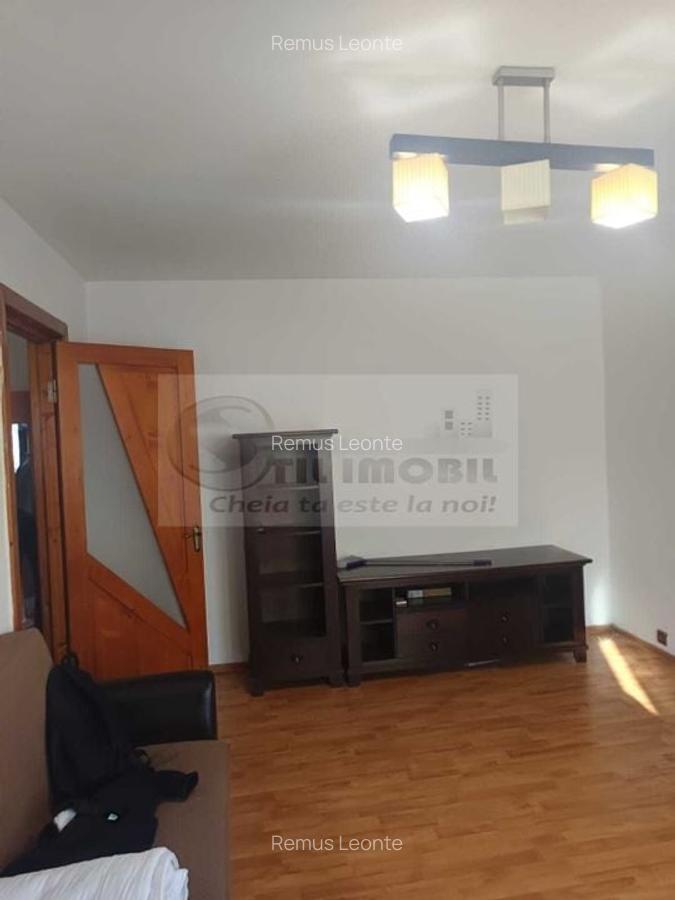 Apartament 2 camere, 52 mp, 3/4, Podu de Piatra - 96.000 euro ! - 2