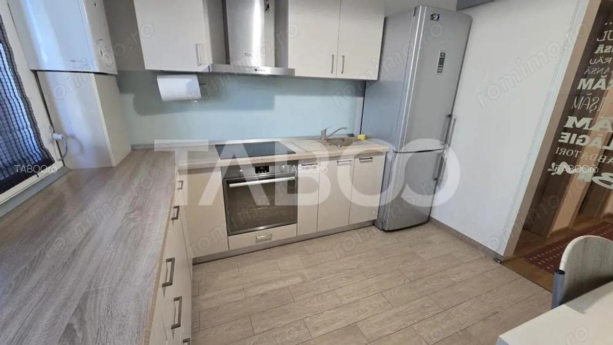 Apartament cochet de vanzare 3 camere 80mp 2 bai balcon zona Centrala - 12