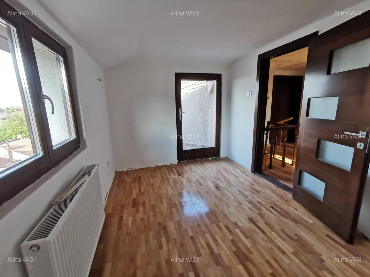 Apartament cu 6 camere decomandat, mobilat în Elisabetin - 9