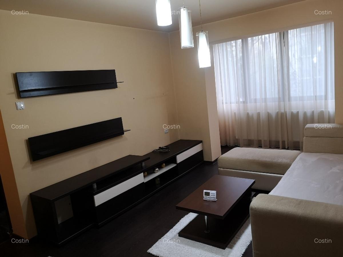 Micro 9 Apartament 2 camere de vanzare - 3