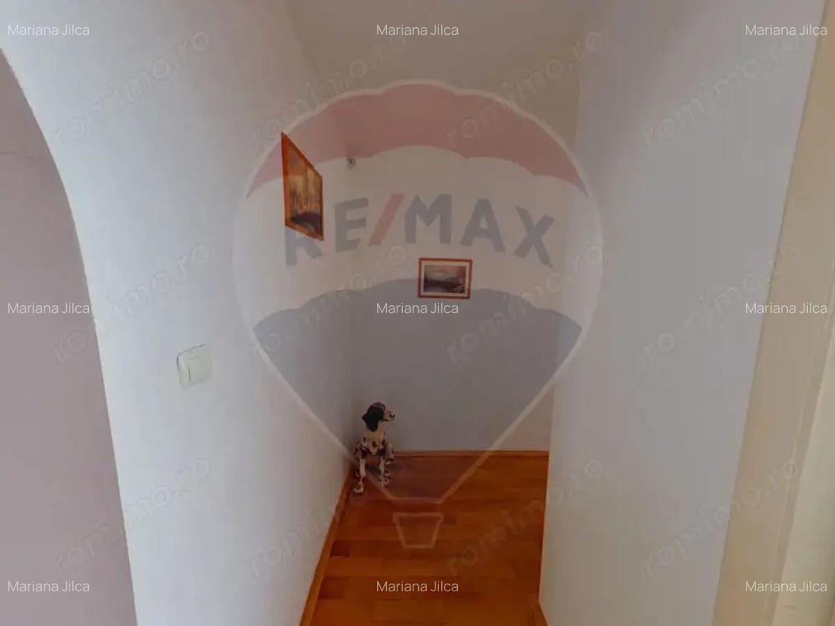 Casa / Vila cu 3 camere de vanzare in zona Ultracentral - 10