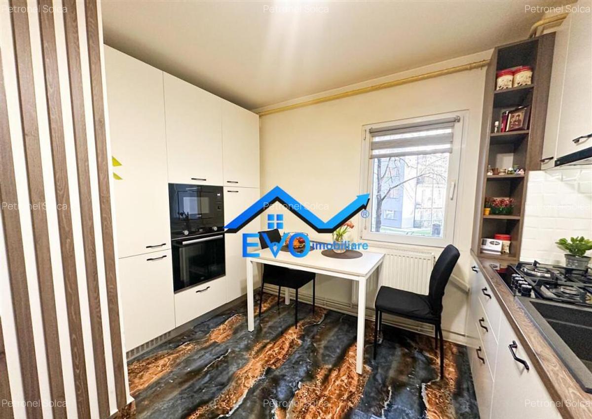 Apartament cu 3 camere , 2 bai , Decomandat , zona Metalurgi - 2