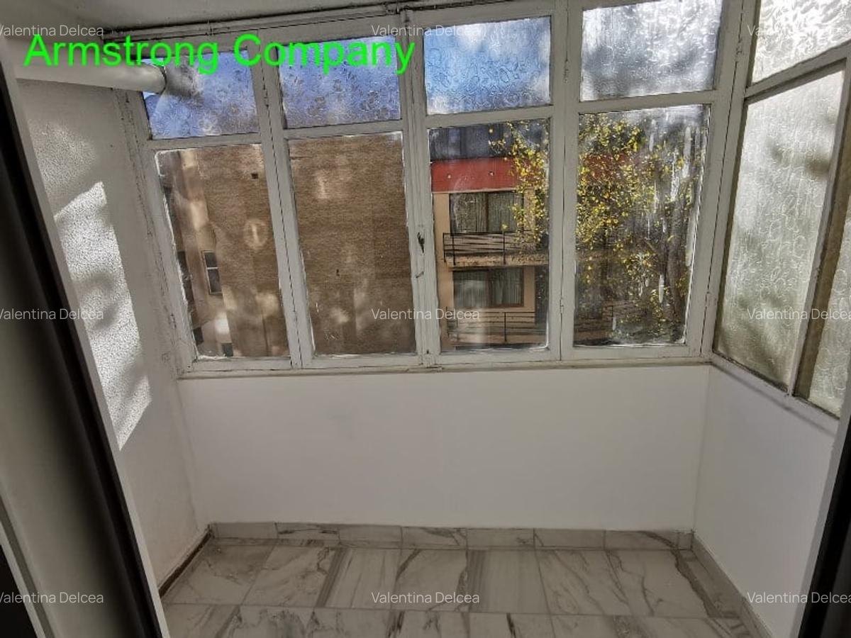 Vanzare apartament 3 camere Polona - zona centrala, linistita si - 9