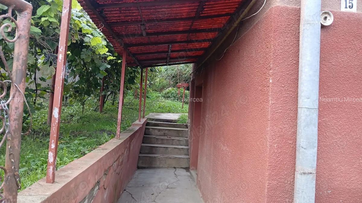 Casa de vanzare (parter + etaj) - 2