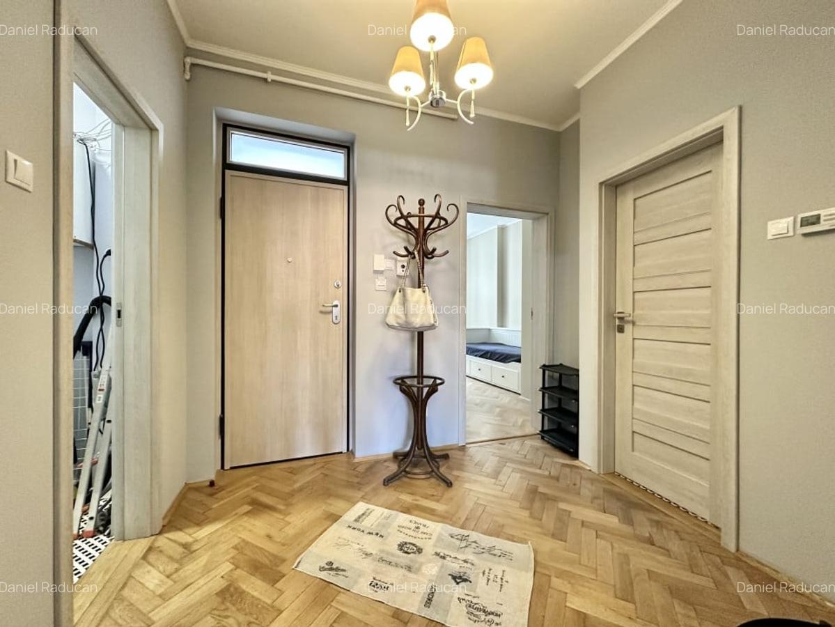 Inchiriere Apartament 3 camere, ultracentral, Bulevardul Eroilor - 8