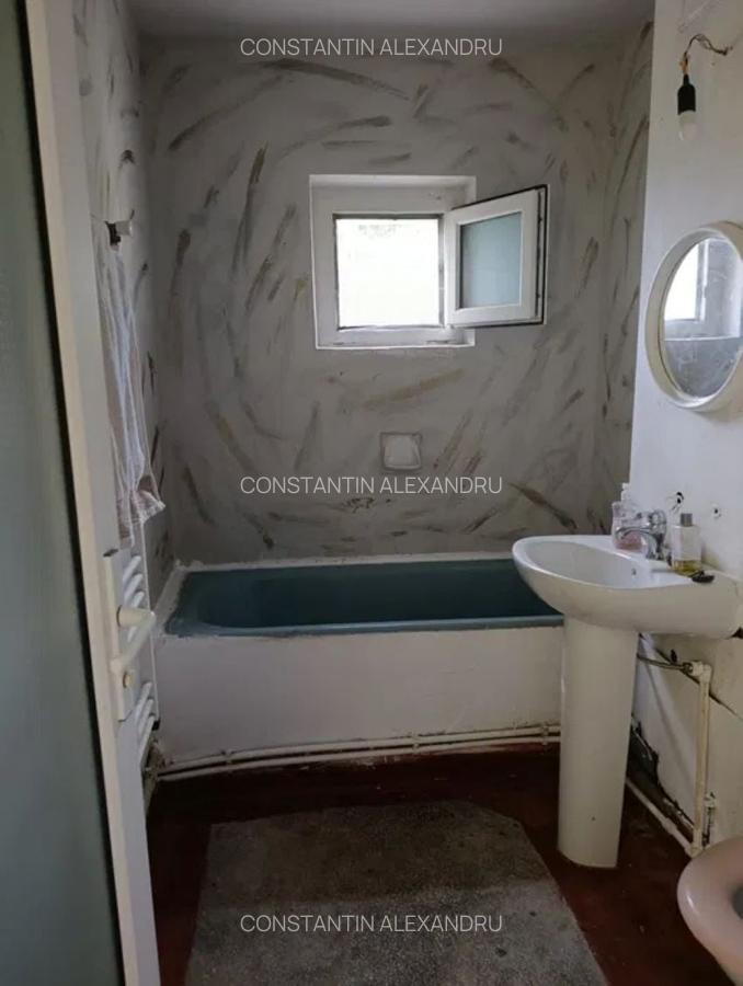Apartament cu 2 camere in zona Piata Centrala - 4