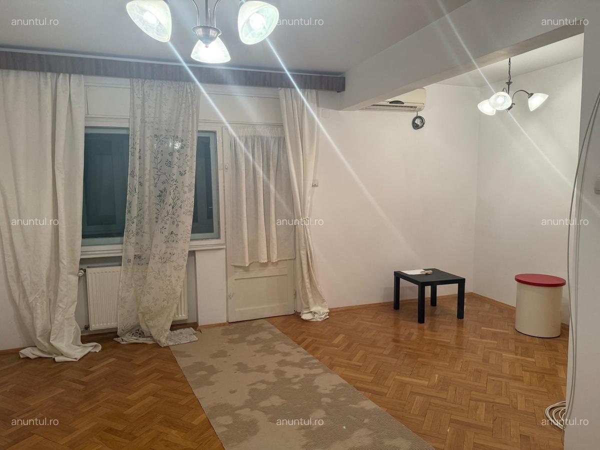 Bucurestii Noi, Pajura - 10