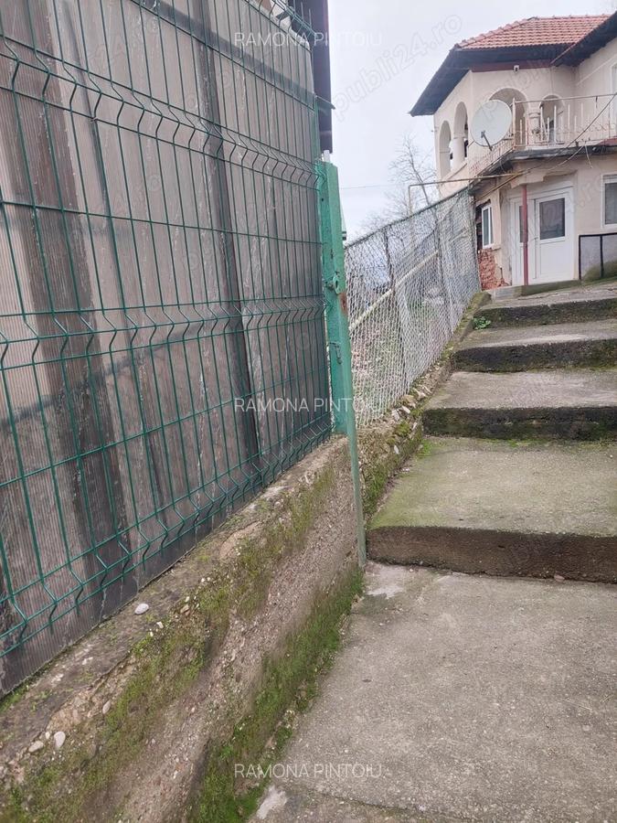 Casa de vanzare+teren - 2