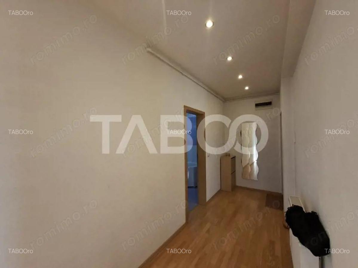 Apartament etaj 1 in zona Calea Poplacii 3 camere si balcon - 16