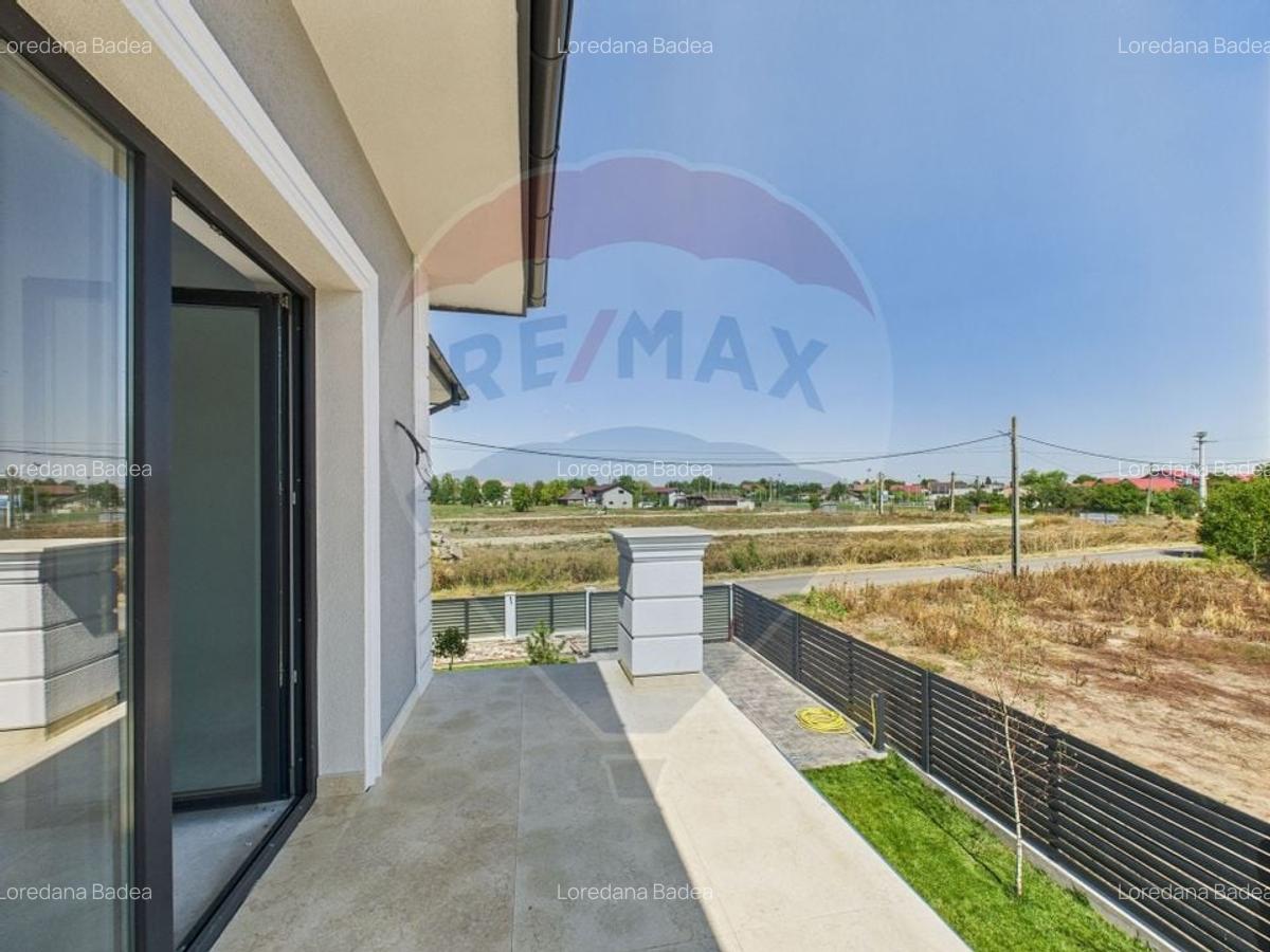 Vila cu 4 camere de vanzare- Darza -Crevedia - 14
