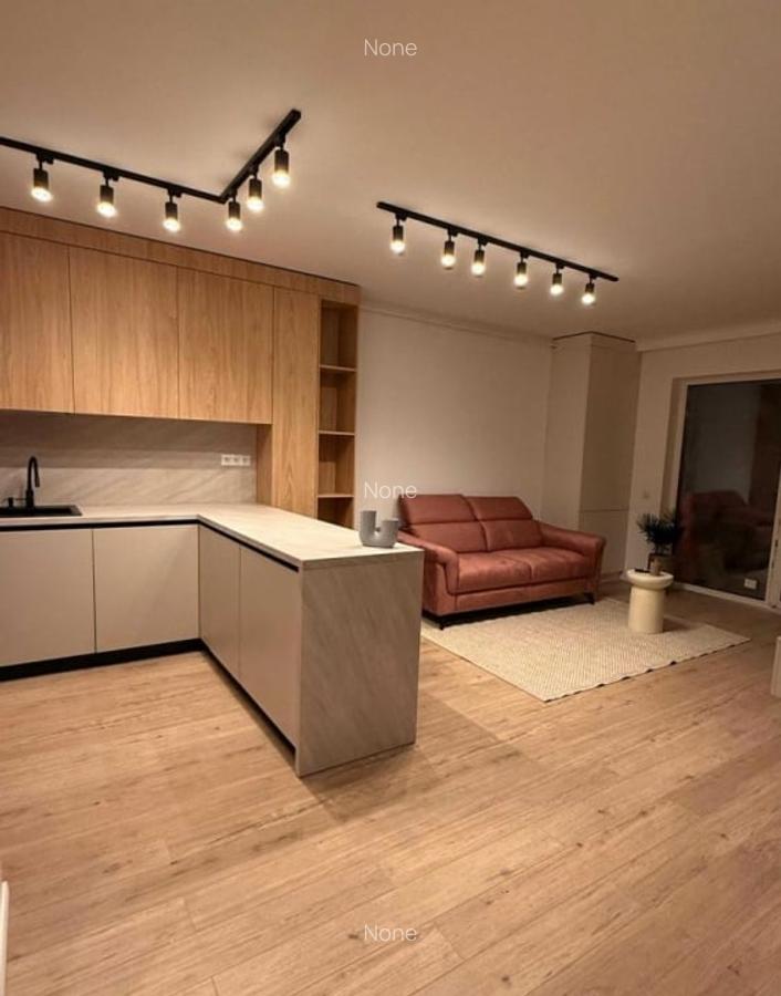 Apartament 2 camere 43mp, balcon 8mp, etaj intermediar, parcare - 8