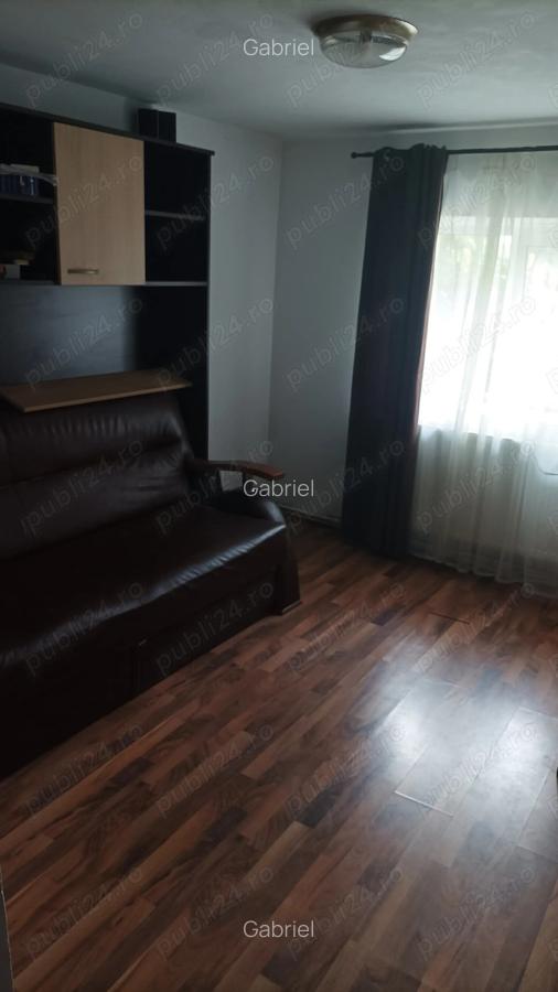 Casa cu 4 camere de vanzare in Tuzla - 1