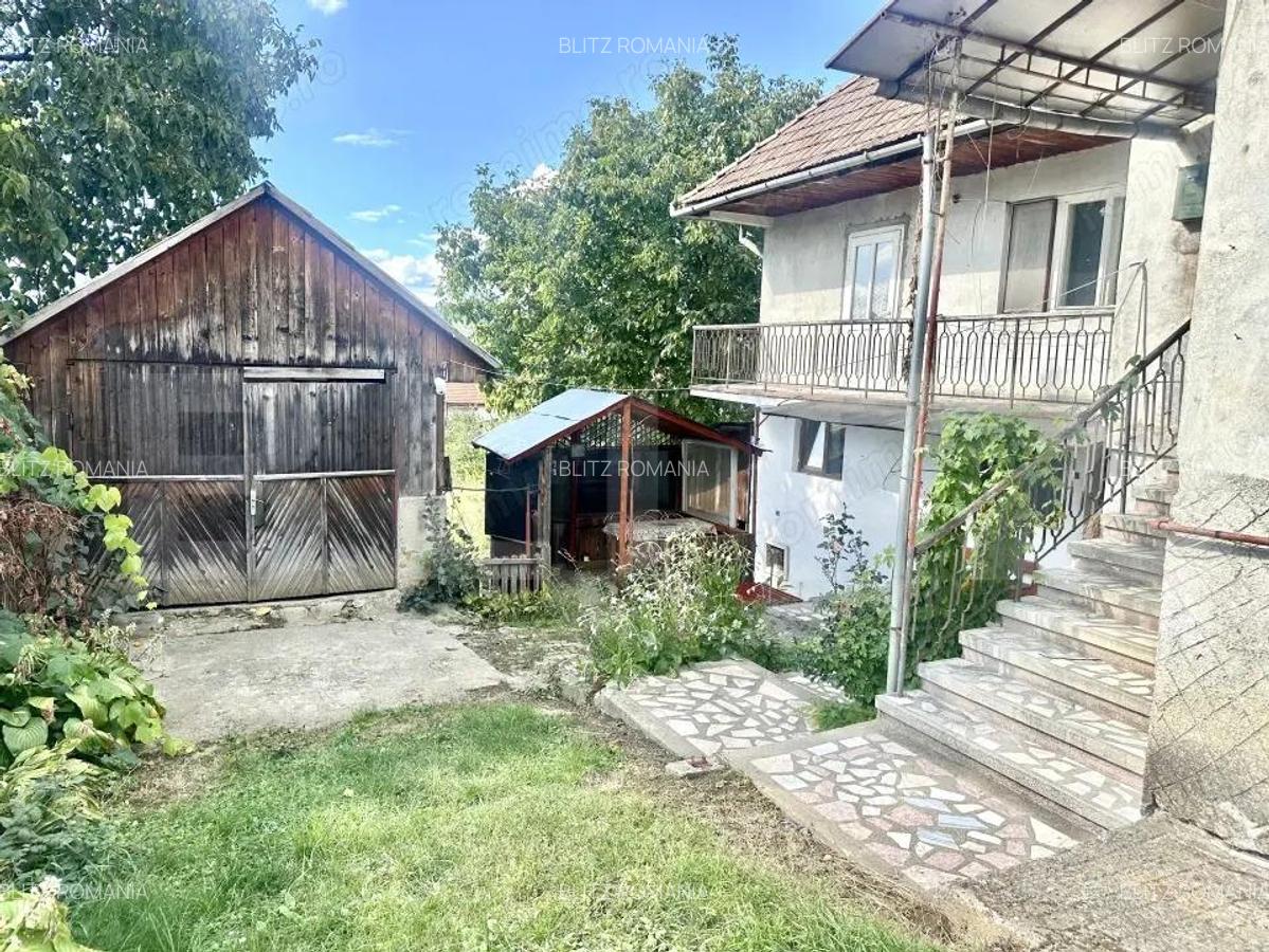 Casa de vanzare, 5 camere, teren 672 mp, Cugir - 4 Casa de vanzare, 5 camere, teren 672 mp, Cugir - 4