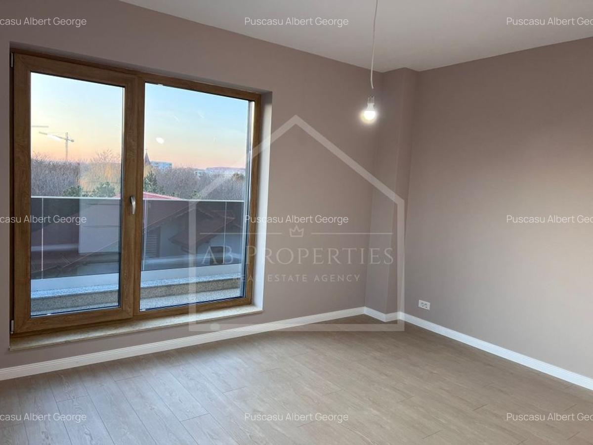 Apartament cu 3 camere decomandat în Sisești - 3