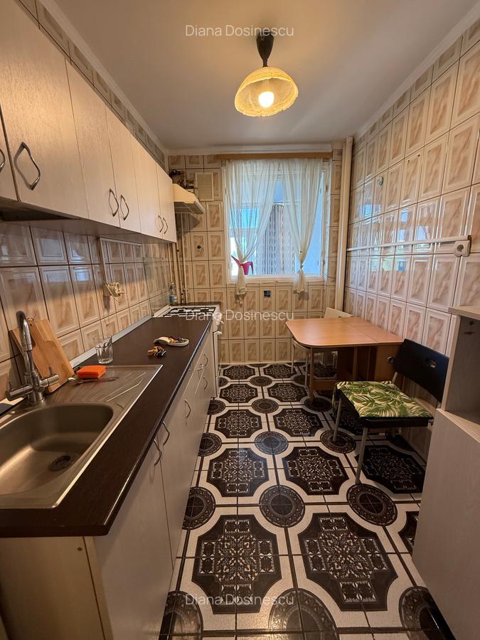 Apartament zona Basarabia 50 mp -  5 min metrou - 9
