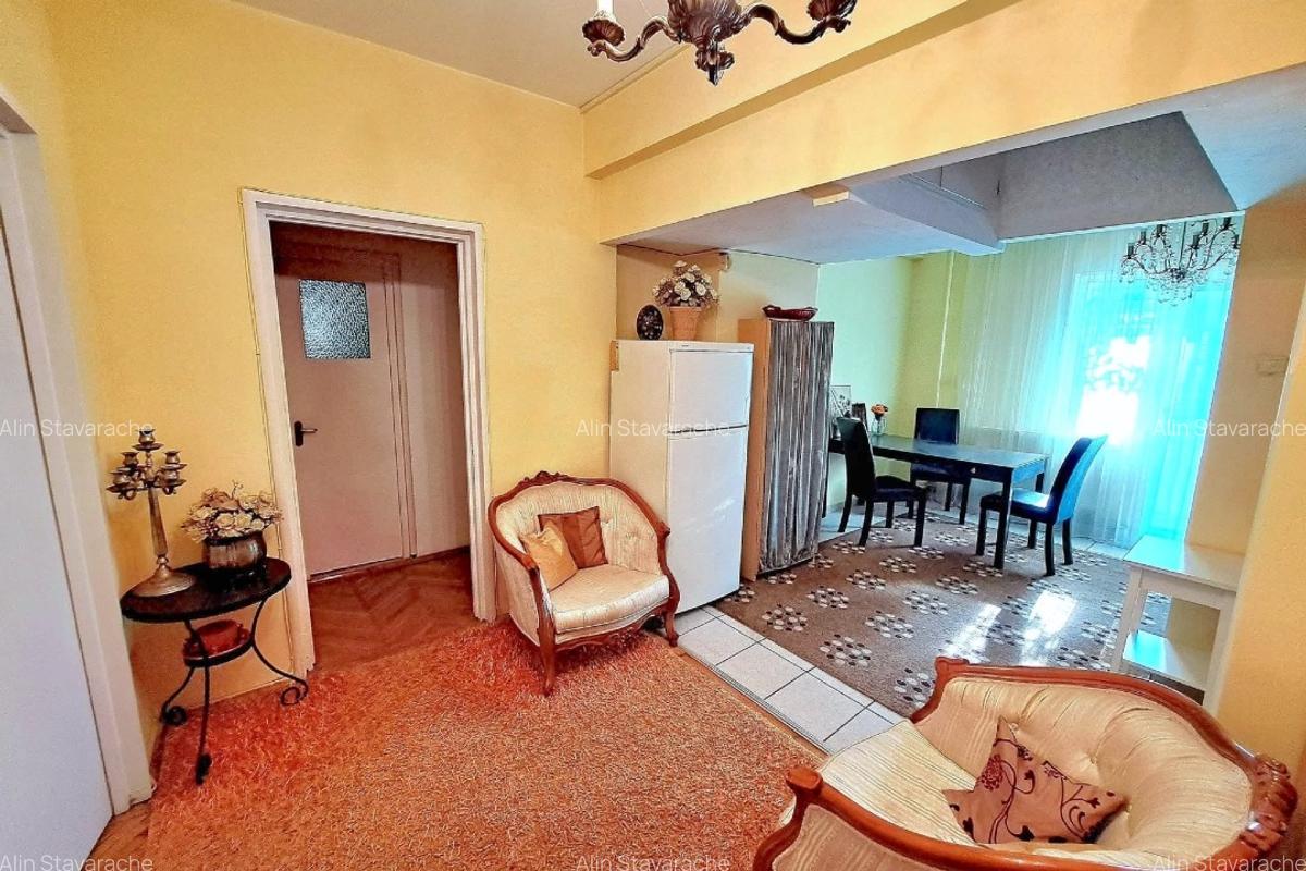 Apartament cu 4 camere și garaj în zona Bulevardul Dacia - 5