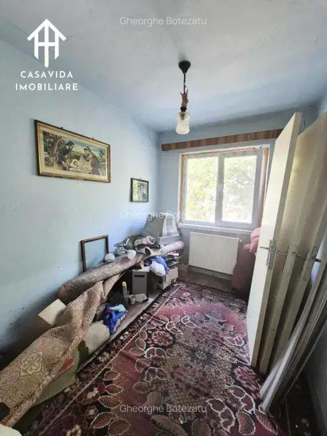 Apartament cu 3 camere de vanzare Etaj 1, zona centrala (Unic) - 5