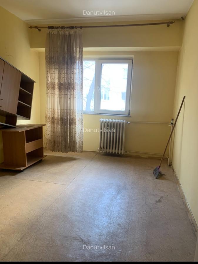 Balada-str.Bucuresti-Apart 3 cam dec et 1/4 liber 2 bai preț 120.000 euro - 2