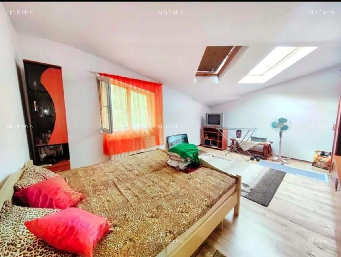 Apartament cu 3 camere decomandat în Plopilor - 5