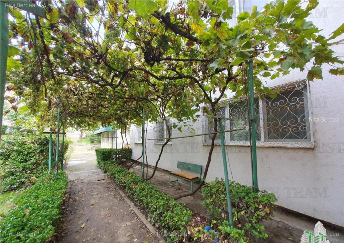 Apartament 2 camere decomandat cu beci interior Zona Brotac - 15