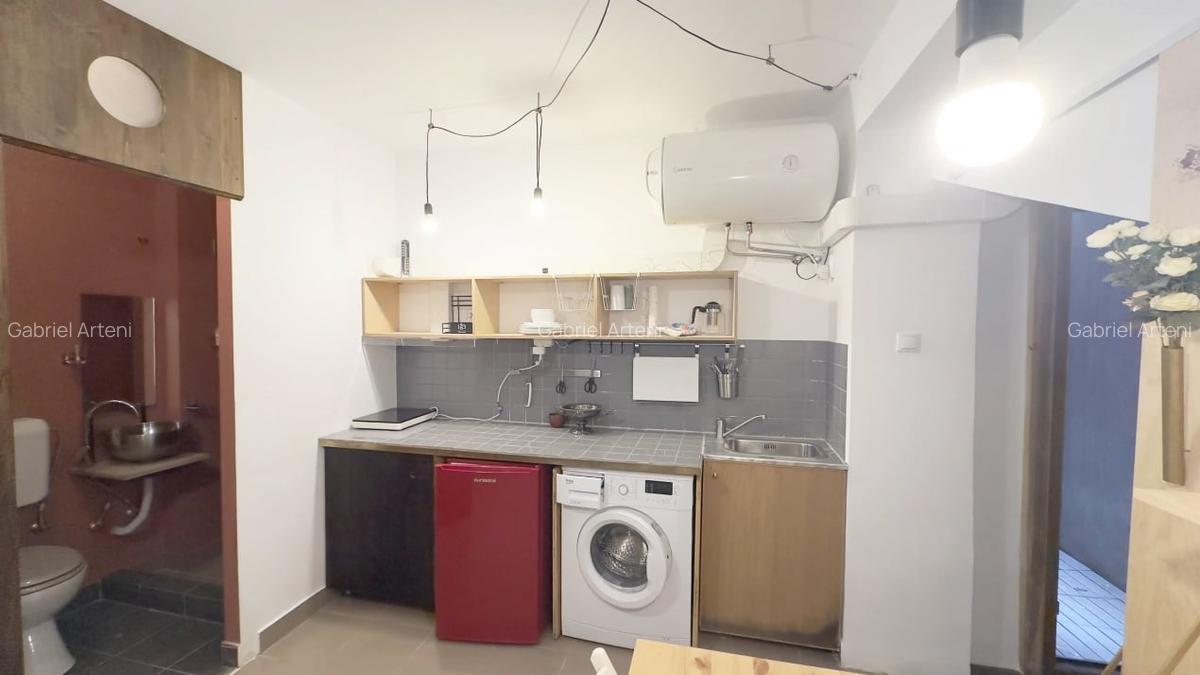 Garsoniera cocheta in Cotroceni - mica, vesela si gata de mutat! - 2