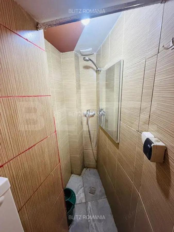 Camara camin cu loc de parcare si baie proprie-zona Florilor - 5