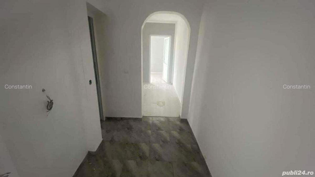 Vand apartament 2 camere, et4, bl N3. Pret 35000 - 2