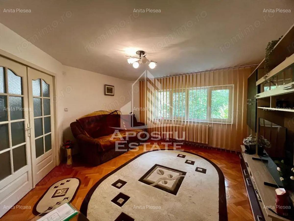 Apartament 3 camere,parter,centrala proprie,zona Saguna/Timocului - 1
