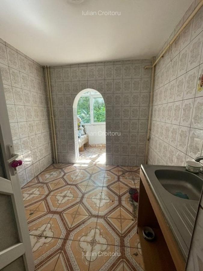 Apartament 2 camere decomandat, etaj 1/4, Clopotari - 4