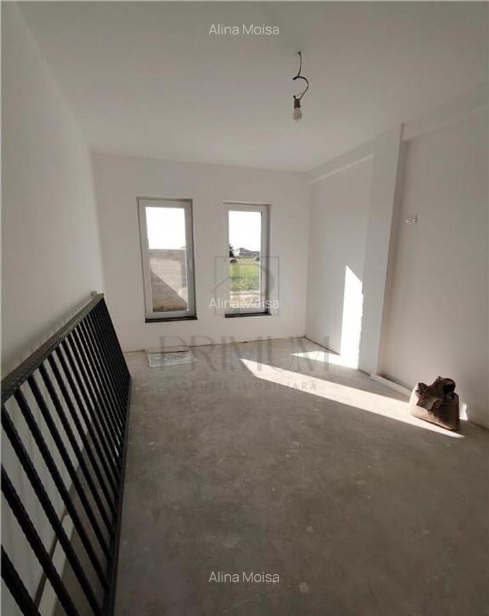 Duplex 5 camere - 2 dormitoare la parter - bucatarie inchisa - 3