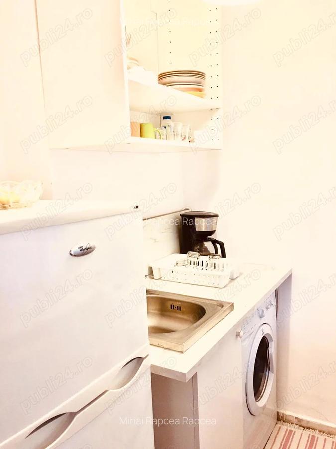 Ofer spre inchiriere garsoniera Pia?a Norilor, Sector 4 - 6