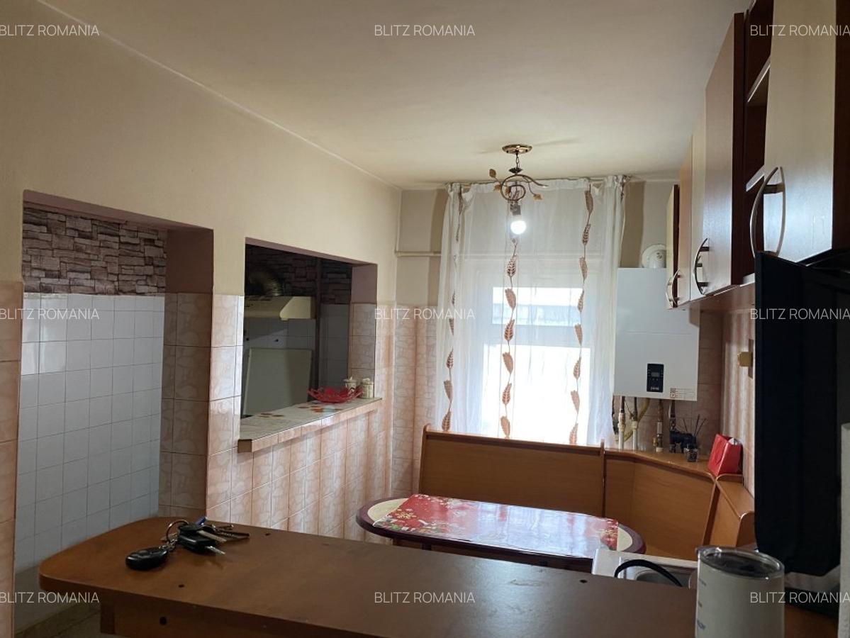 Apartament 2 camere 55 mp langa biserica mare - 1