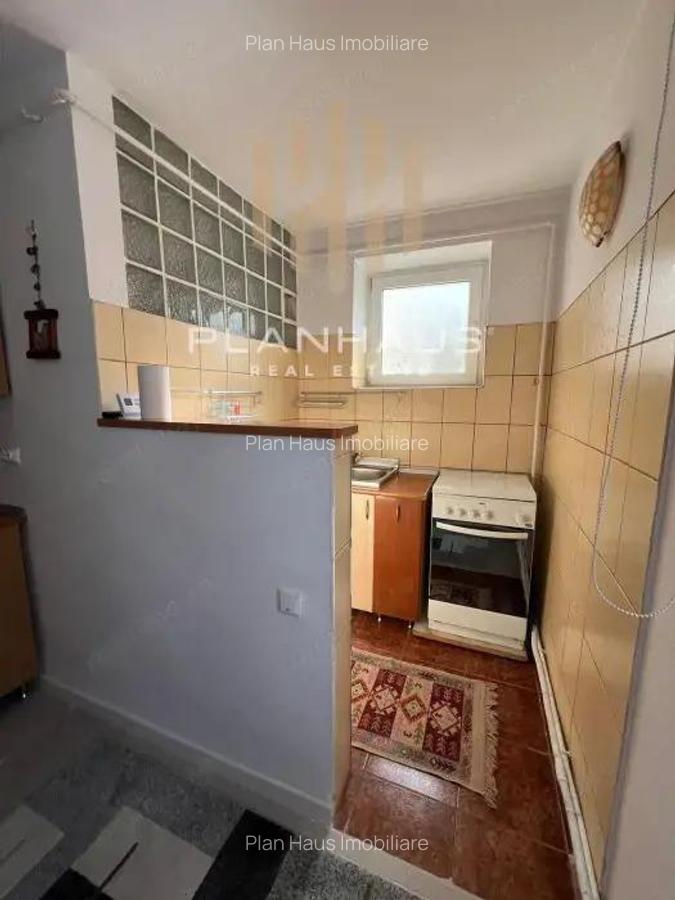 Apartament 3 camere ,ultracentral Biblioteca Judeteana,etaj 1 , garaj sub bloc inclus - 6