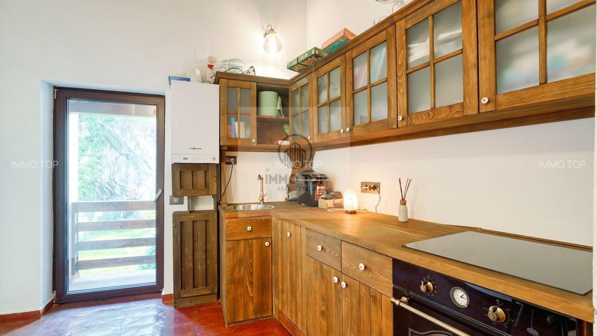 Închiriez casă în Centrul Brasovului/ curte privata - 14