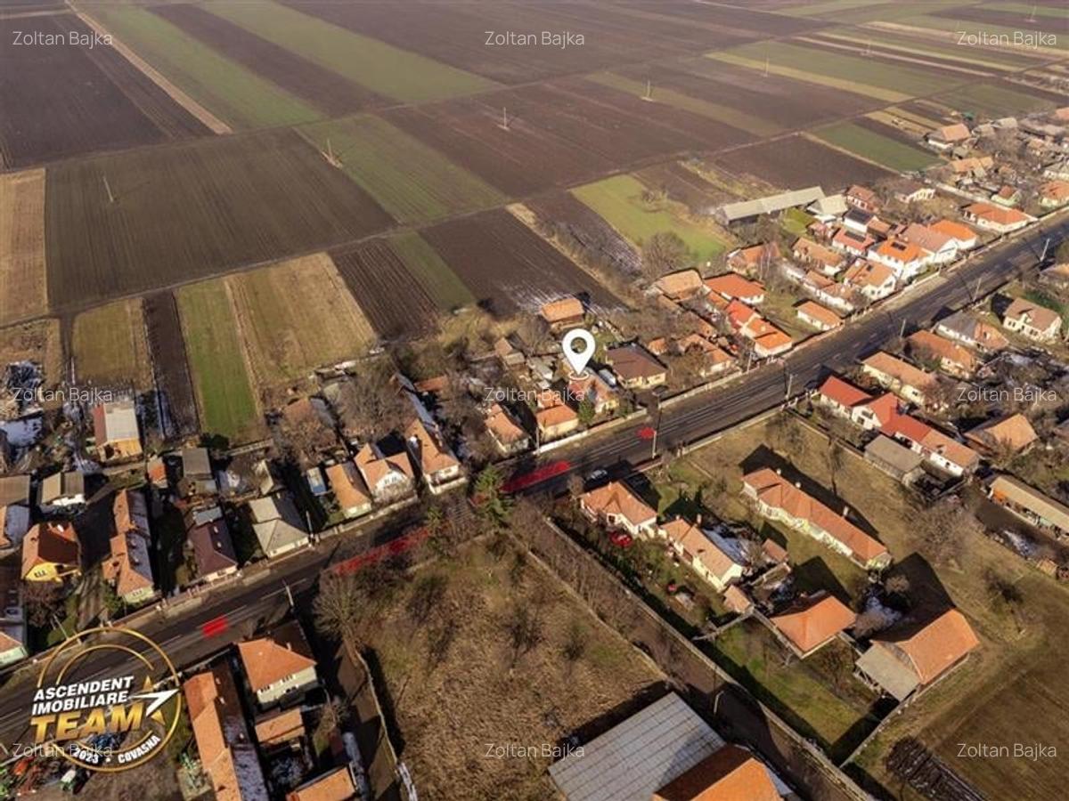 Rezedinta pe 1.800 mp teren, avantaje alese, in vecinatatea orasului Targu Secui - 1 Rezedinta pe 1.800 mp teren, avantaje alese, in vecinatatea orasului Targu Secui - 1