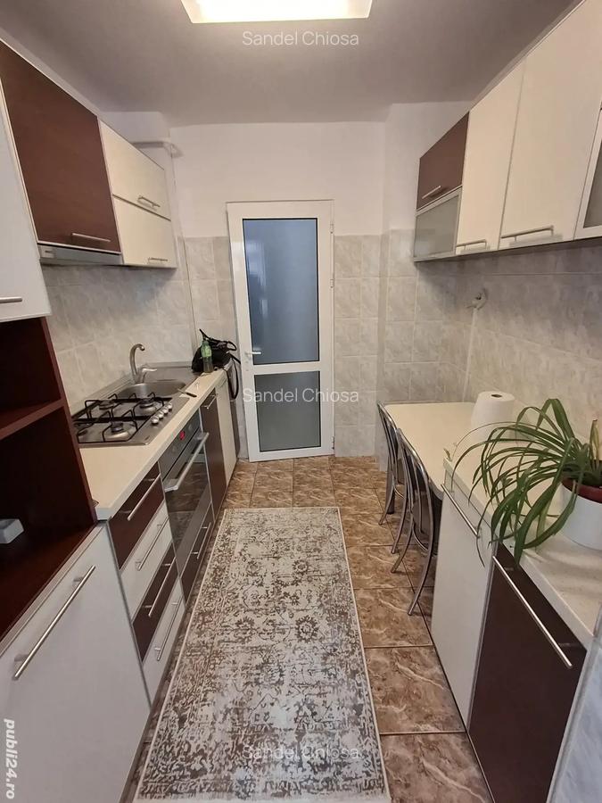 Inchiriez apartament 2 camere,decomandat,Micro 17 - 3