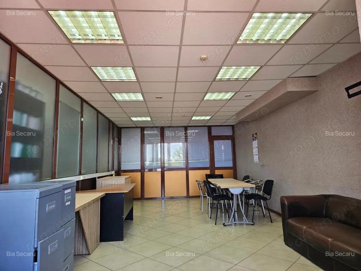 Se ofera spre inchiriere birou spatiu comercial in zona vitan de 44 mp, etaj 5. - 3