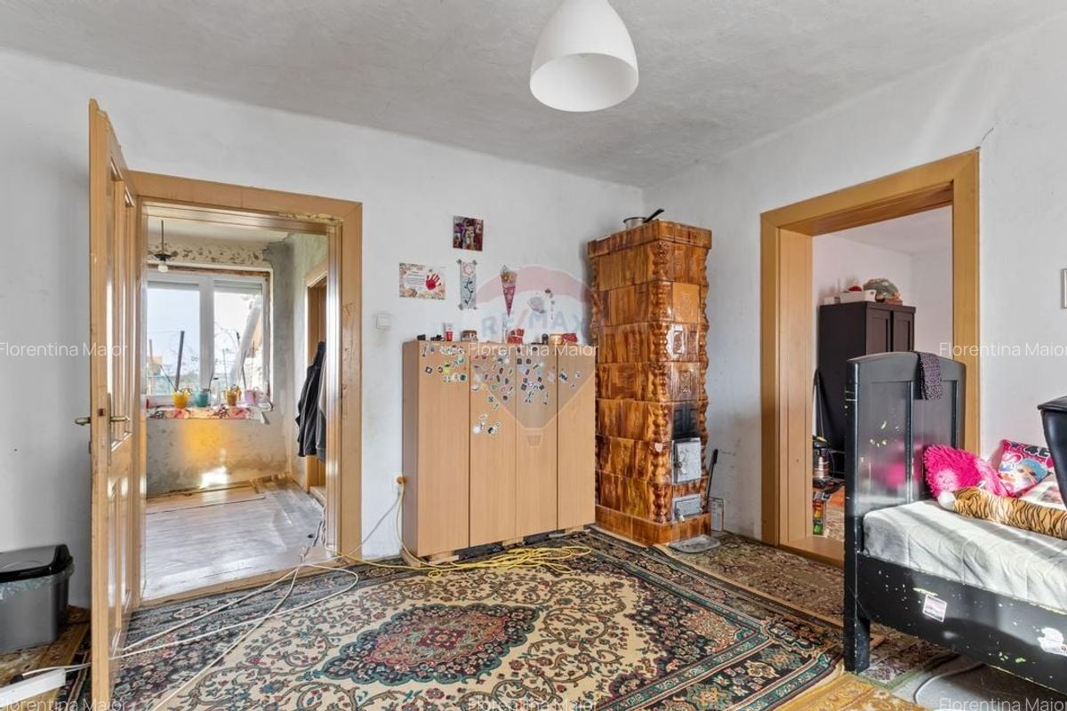 Casa din vaiuga 3 camere si 1440mp teren de vanzare in Tipar,Arad - 2